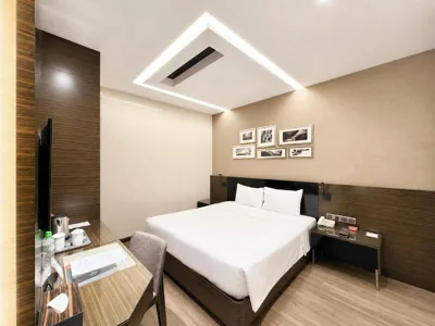 Superior-Doppelzimmer (ohne Fenster) — Queen Ann Hotel
