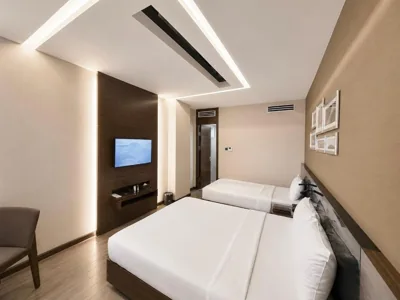 Superior-Dreibettzimmer — Queen Ann Hotel